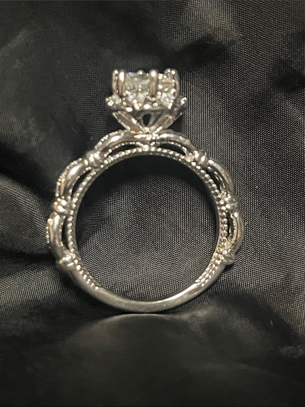 Vintage-Inspired Silver Floral Halo Engagement Ring - Silver